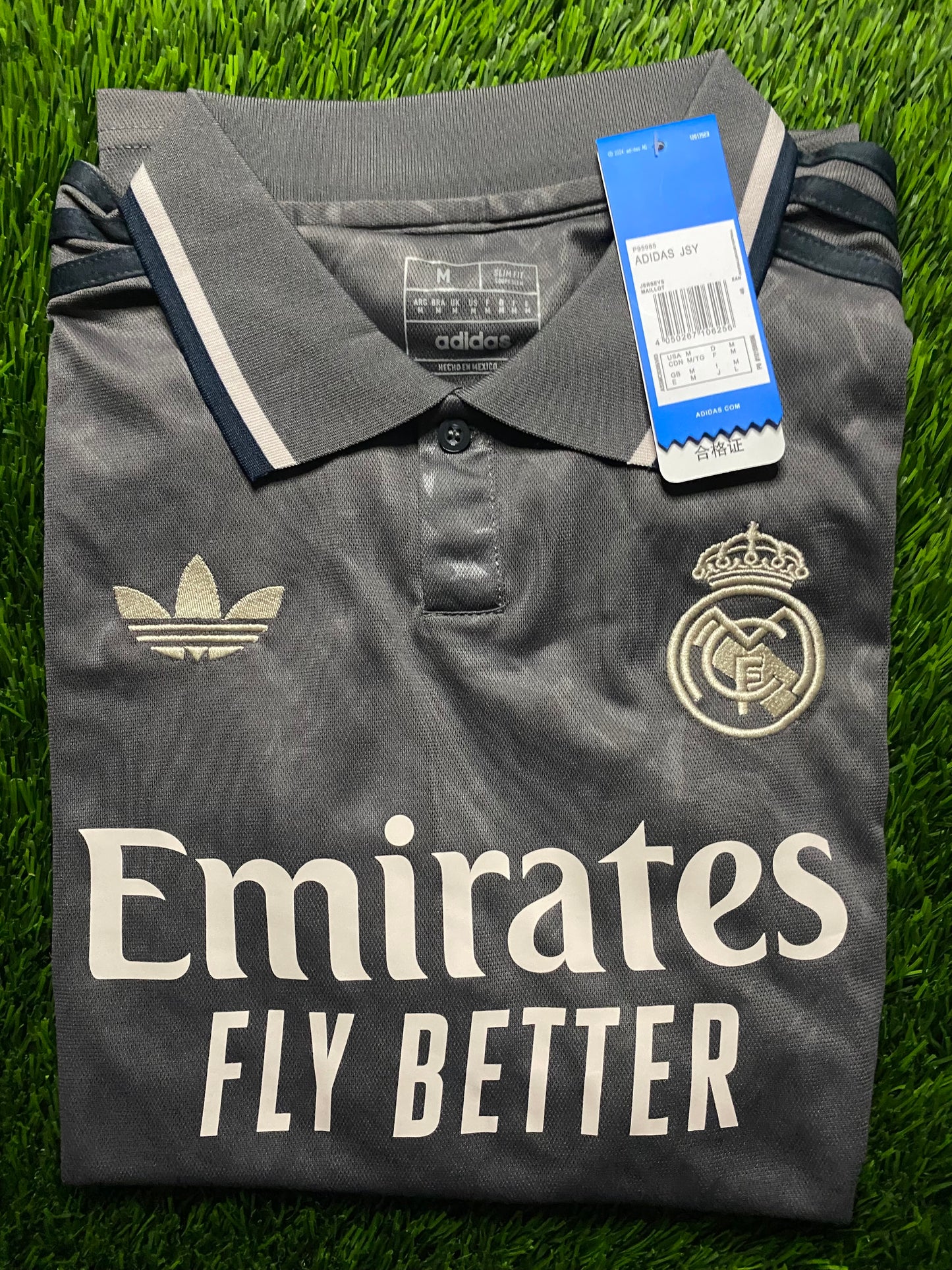 Real Madrid Size M Fan Version (Sale)