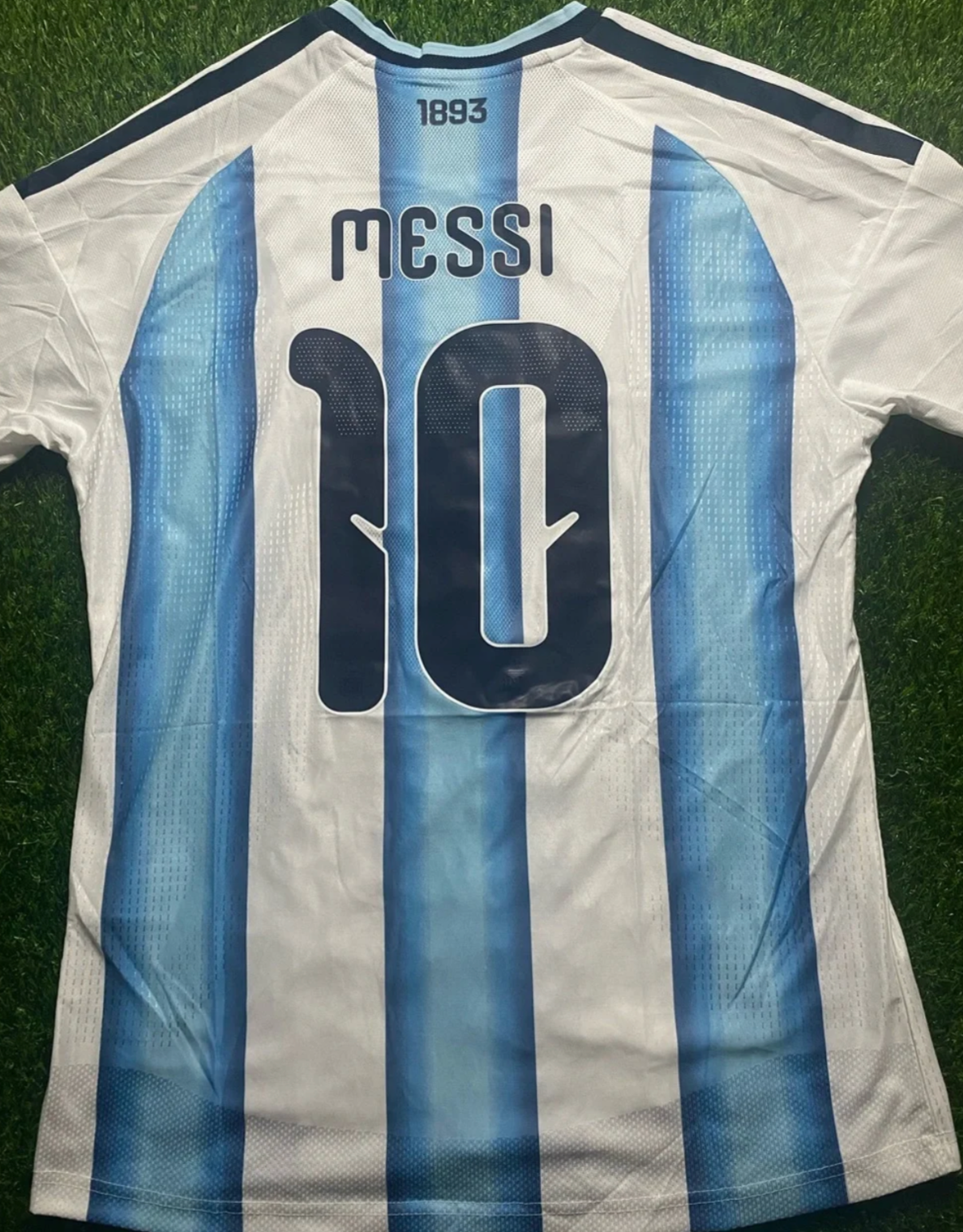 Argentina Messi #10 Home Soccer Jersey Size XL - Light Blue & White Player Version
