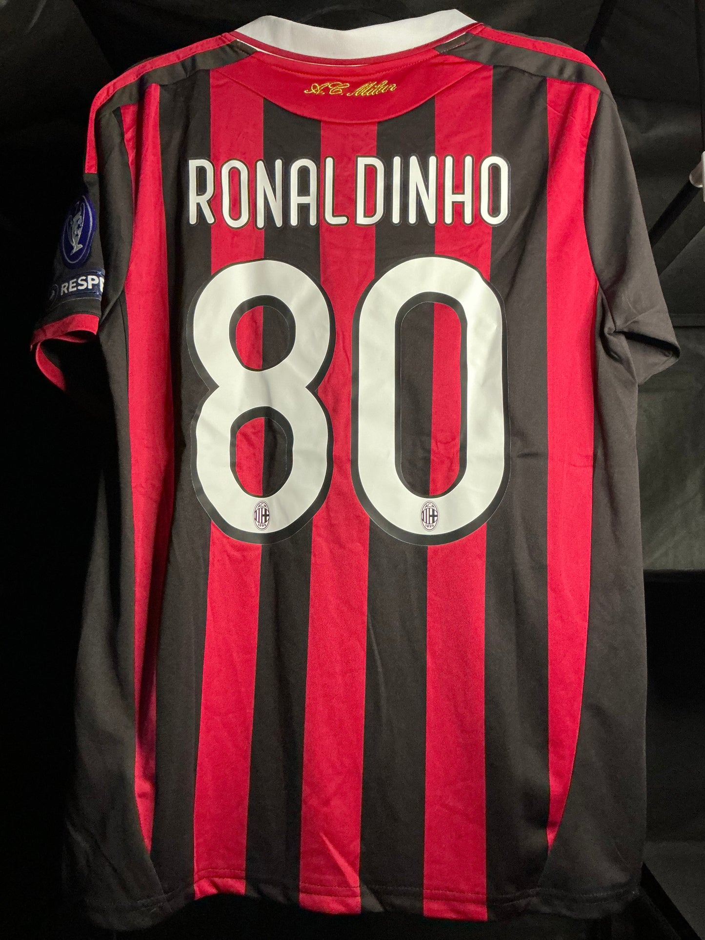 AC Milan Retro Edition Ronaldinho #80 Size M