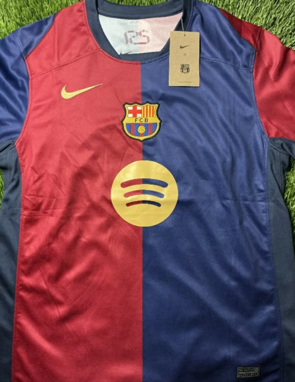FC Barcelona 24/25 Home Kit Fan Version Size M