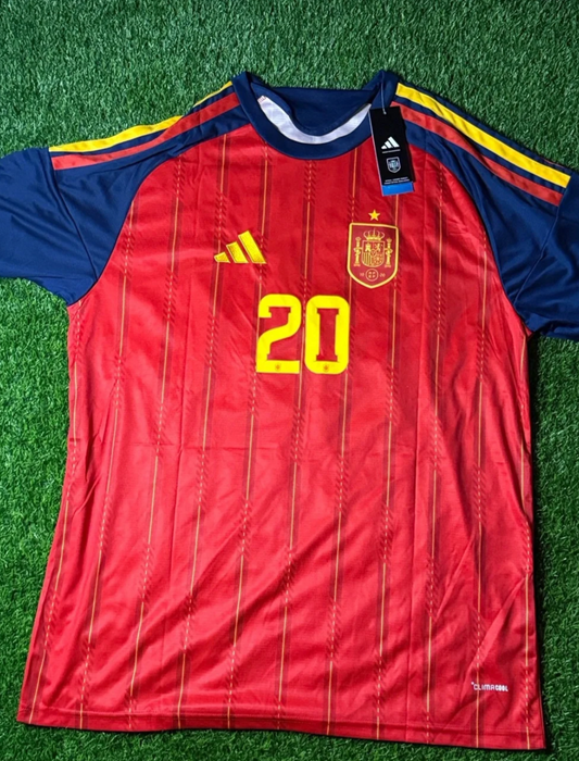 Spain Soccer Jersey in Red, Navy & Yellow Size 2XL Pedri #20 fan version
